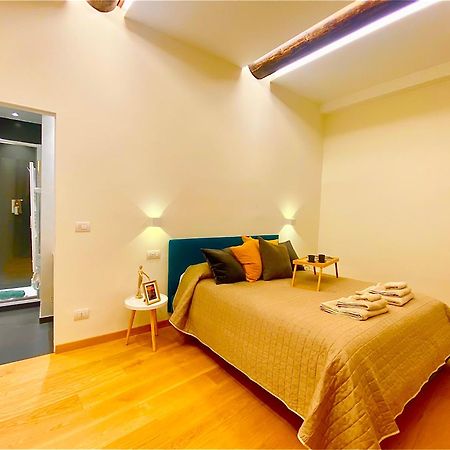 Amazing San Lorenzo 19, Rolli Palace Unesco - Stunning View Overlooking The Cathedral - Free Private Parking- Genua Buitenkant foto