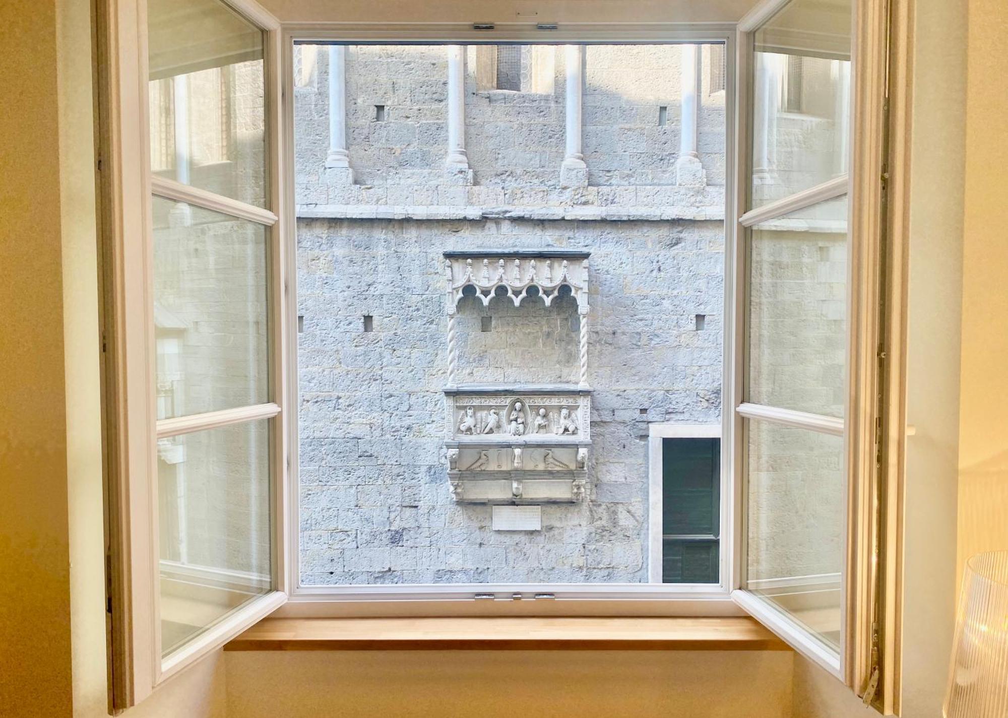 Amazing San Lorenzo 19, Rolli Palace Unesco - Stunning View Overlooking The Cathedral - Free Private Parking- Genua Buitenkant foto