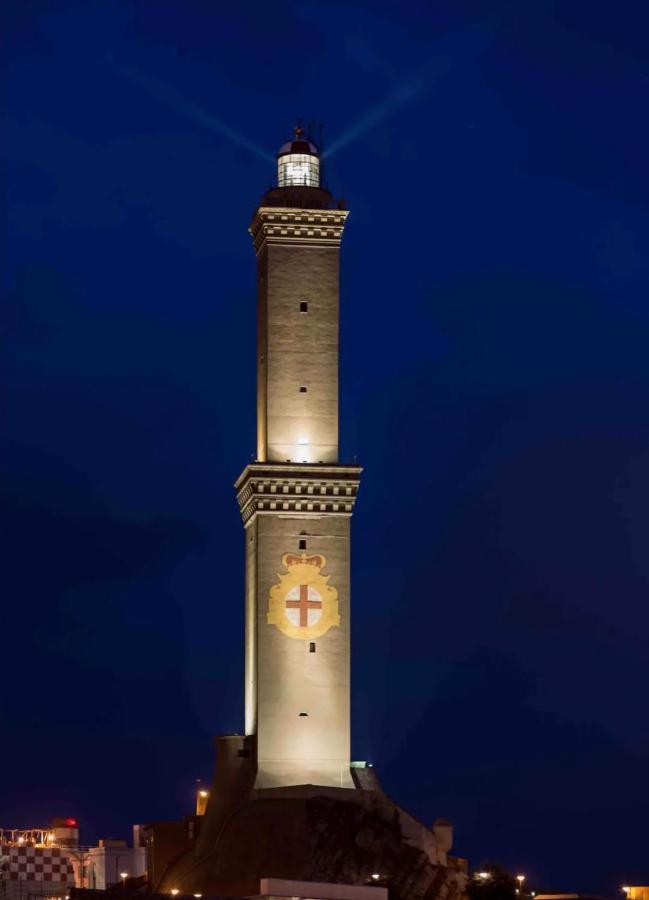 Amazing San Lorenzo 19, Rolli Palace Unesco - Stunning View Overlooking The Cathedral - Free Private Parking- Genua Buitenkant foto